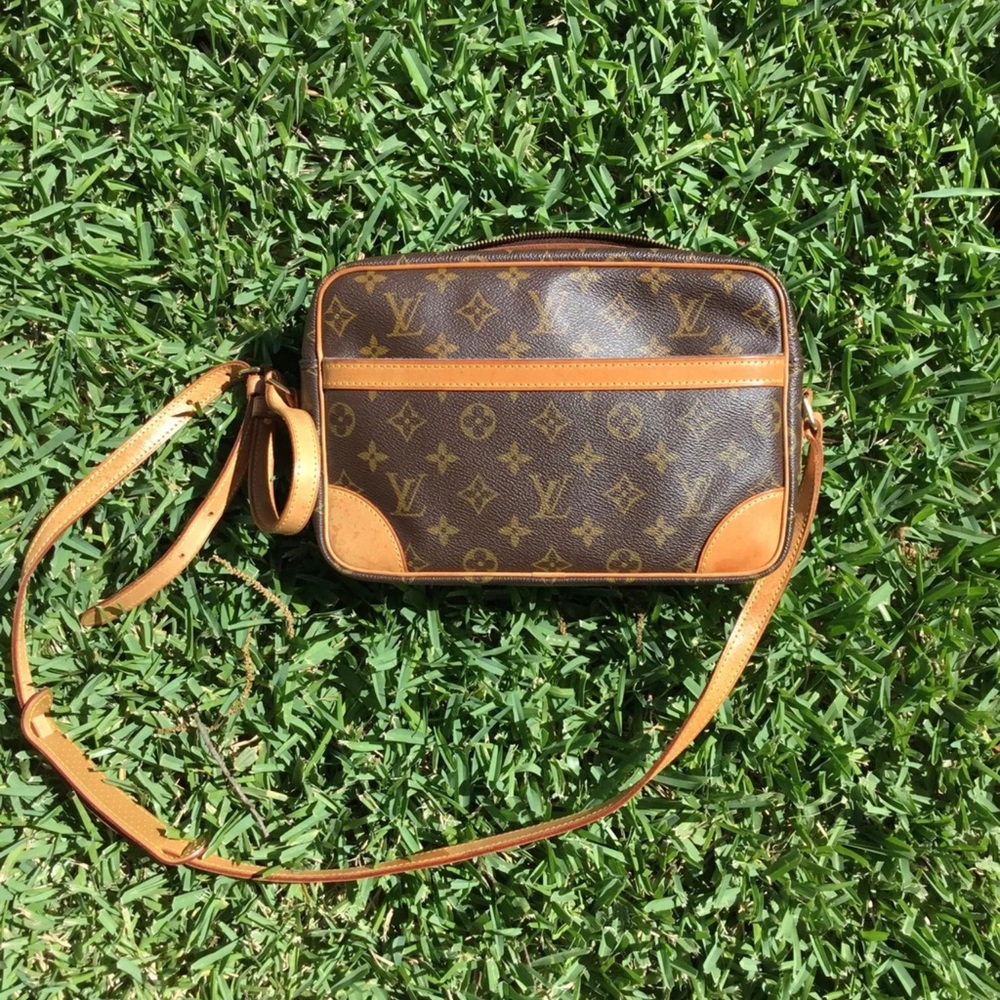 Louis Vuitton trocadero crossbody bag